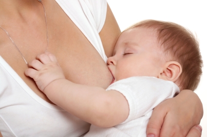 La lactancia materna aumenta el nivel intelectual de los niños