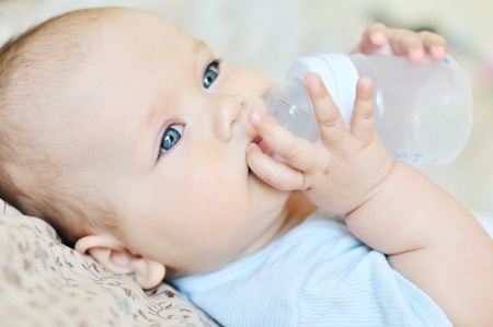La hidratación durante el primer año de vida, hidrata bien a tu bebé