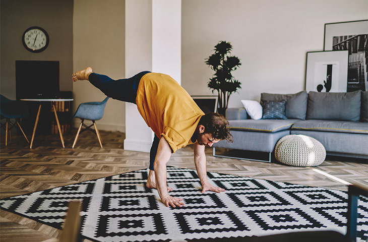 posturas de yoga para fortalecer el abdomen