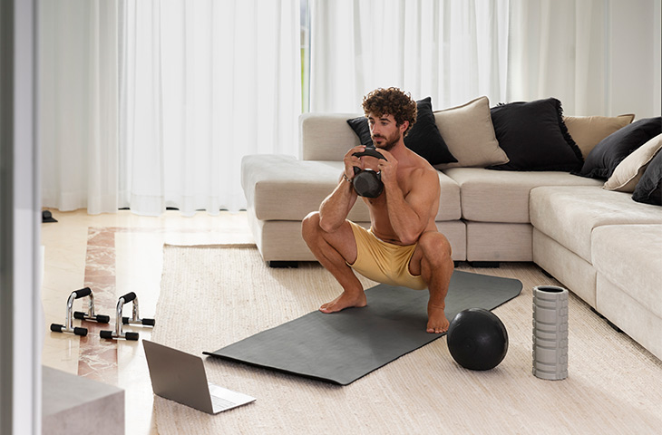 Descubre nuestro plan de entrenamiento de fitness en casa para mujeres