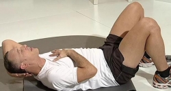 Eliminar grasa del abdomen en hombres 